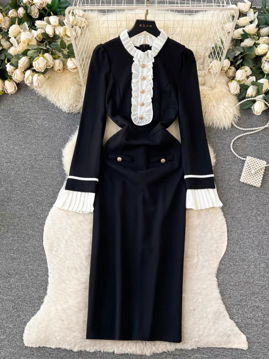 Ideal French woman royal dress FBC60 image