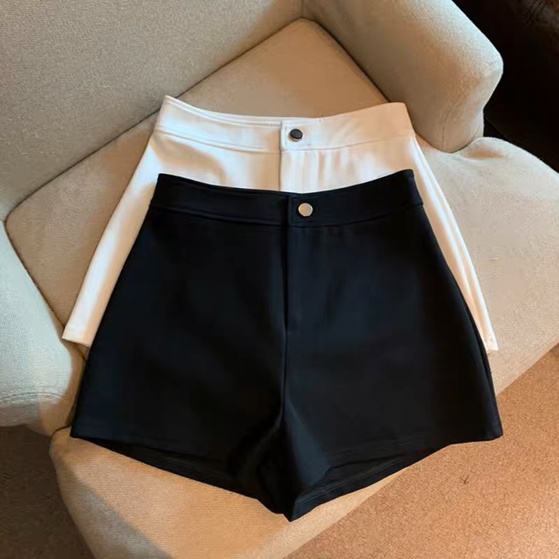 Queen domain shorts CP14 image