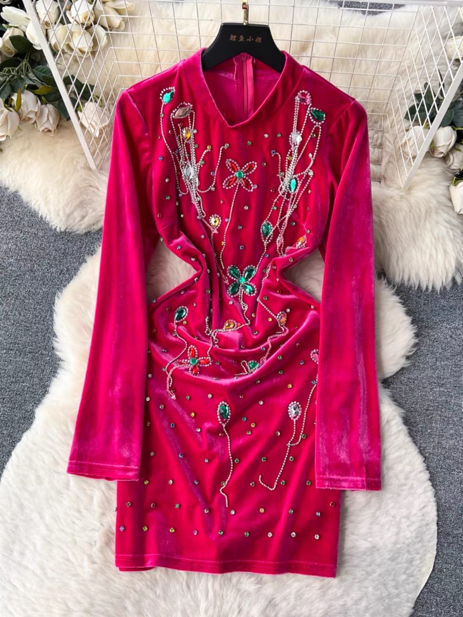 Aladdin queen embellished gown EBC60 image
