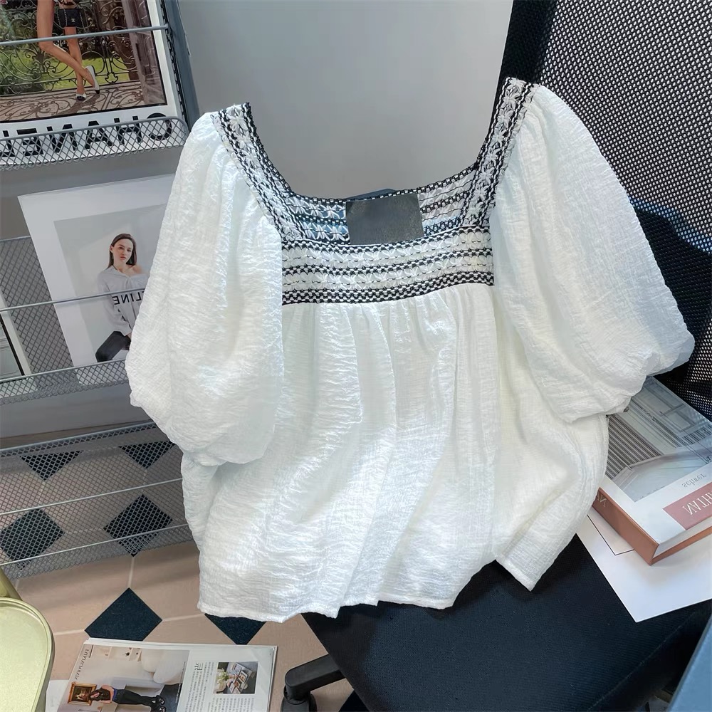 Casual lunch on my mind blouse BE131 image