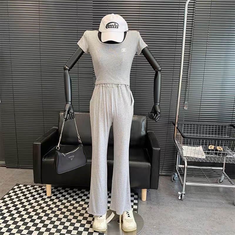 Comfy lounge set image