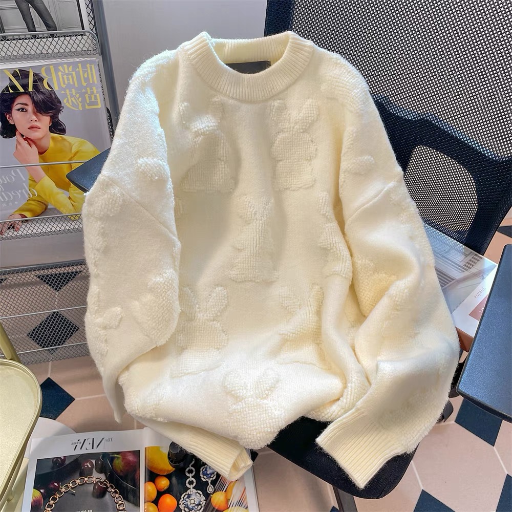 My lucky seven bunny sweater SSZZ584 image