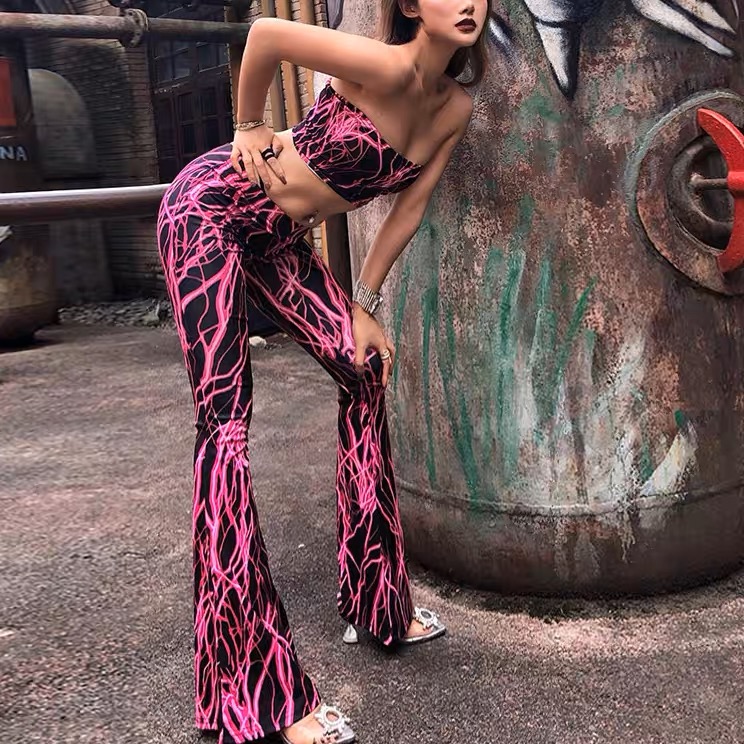 BFFs out set image