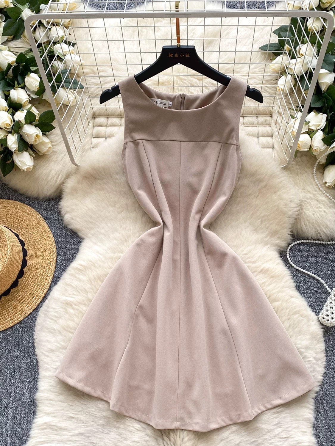 Queen of casual dress CD374 image